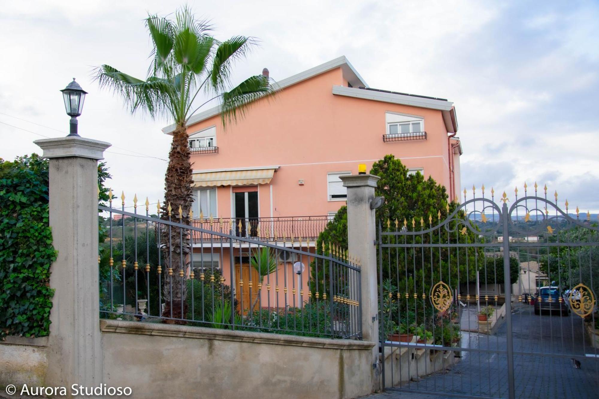B&B L'Incanto Degli Artisti Caltagirone Dış mekan fotoğraf